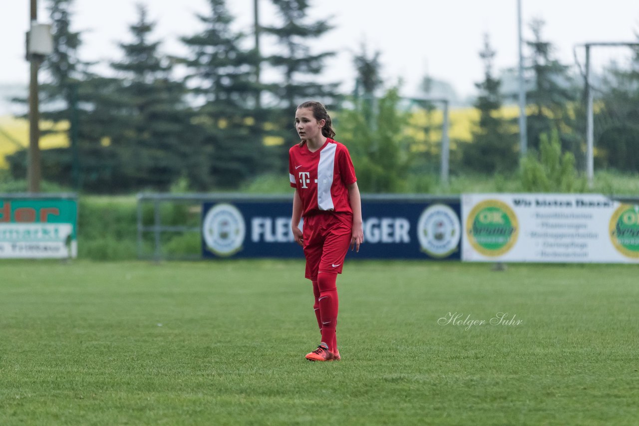 Bild 162 - wCJ SV Steinhorst/Labenz - VfL Oldesloe : Ergebnis: 18:0